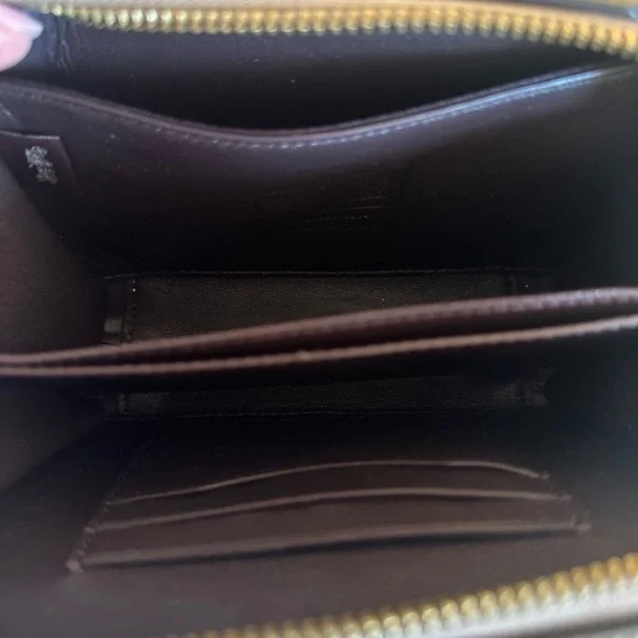 Coach X Jean Michel Basquiat Alie Convertible Crossbody
Belt Bag - Picture 6 of 8